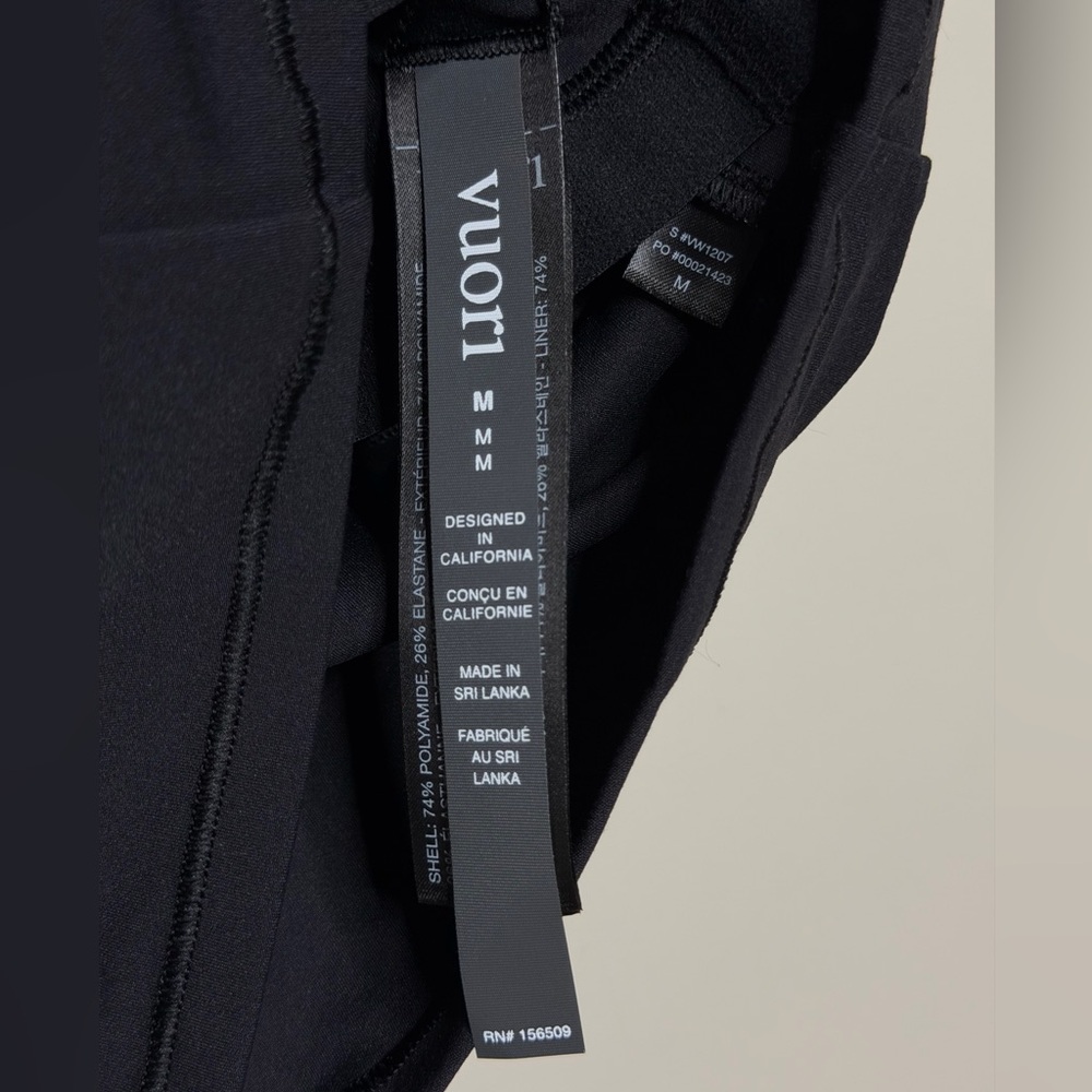Vuori AllTheForm Support Tank in Black - Picture 6 of 6